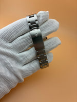 Rolex Oyster Perpetual Date 15210 - White Arabic Dial - Circa 1999 - Image 5