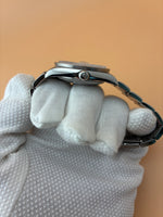 Rolex Oyster Perpetual Date 15210 - White Arabic Dial - Circa 1999 - Image 6